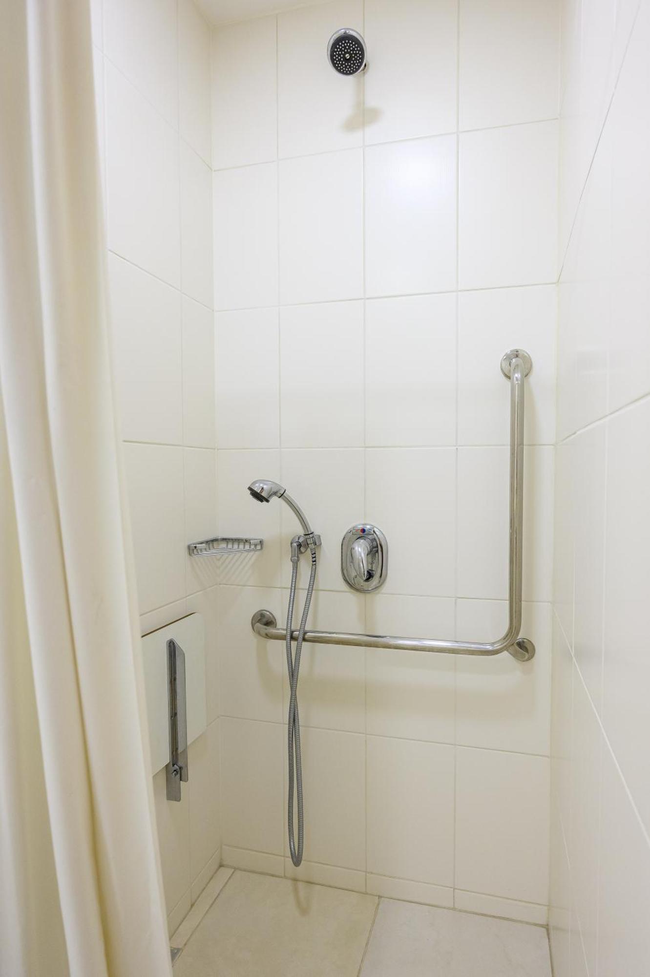 酒店 Unihotel 3*